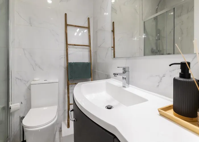 Akisol Rocha Blissful