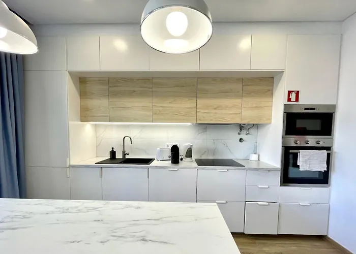 Akisol Rocha Blissful